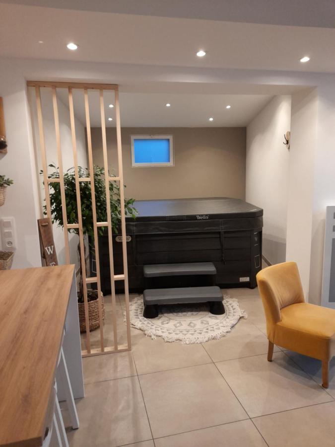 Le Gite De Campagnette Avec Son Jacuzzi Privatif Saint-Martin-Choquel Exterior photo